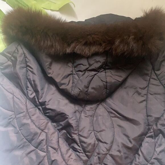 🌟nuage Coat w/ Faux Fur🌟 - Picture 10 of 12